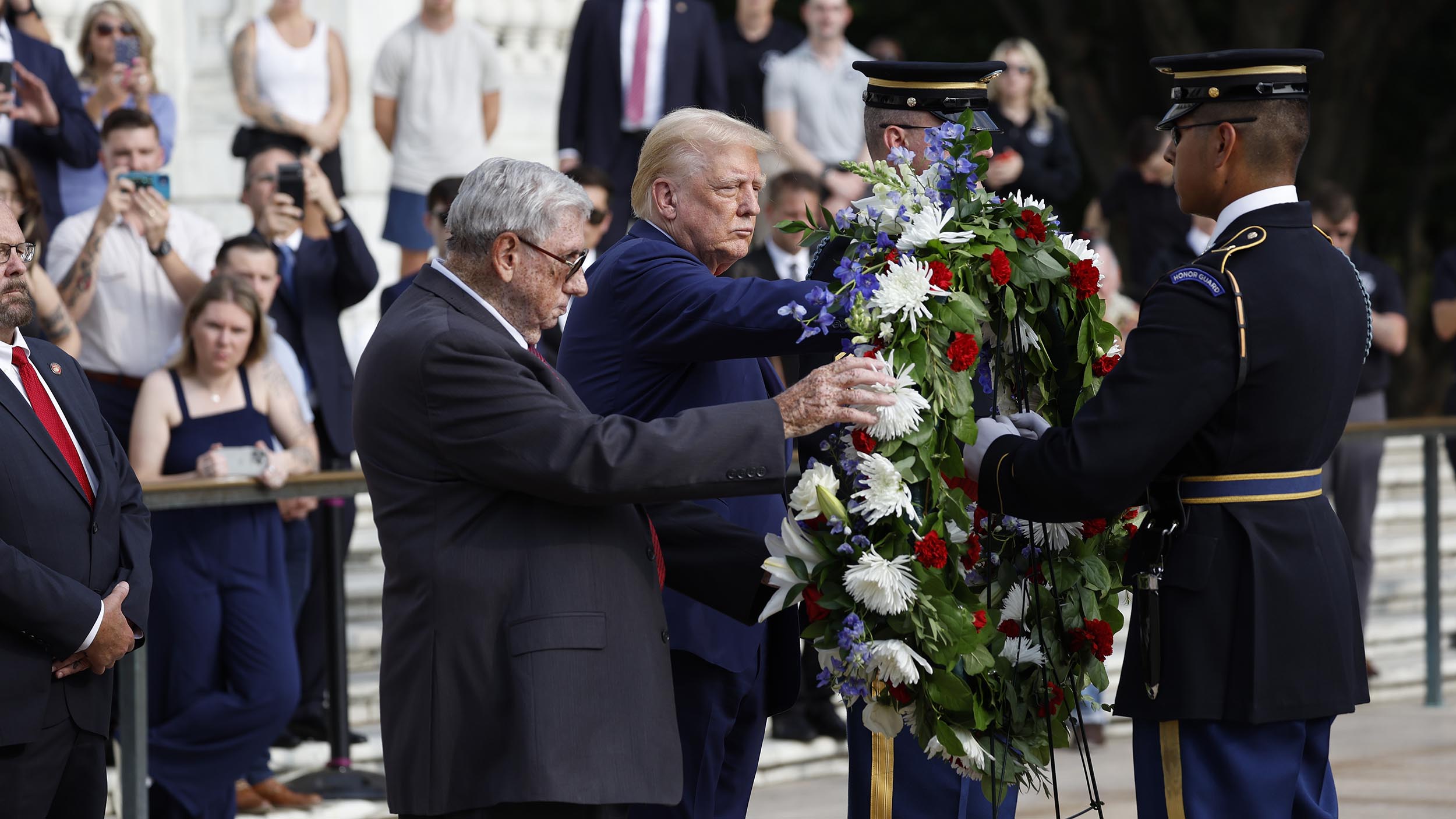 Trump issues statement from Gold Star families defending Arlington Cemetery visit and ripping Harris