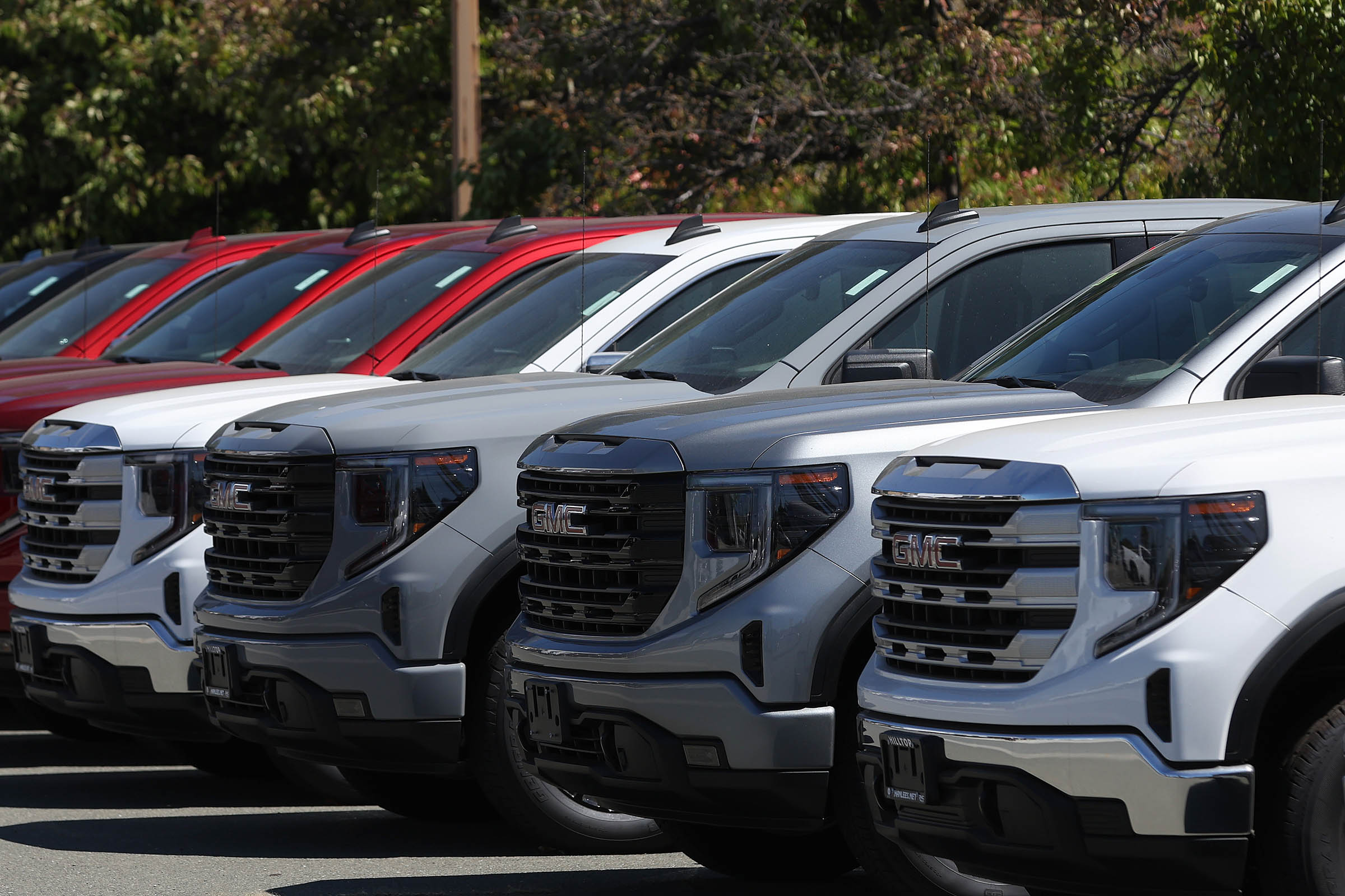 GM recalling big pickups and SUVs because the rear wheels can lock up, increasing risk of a crash