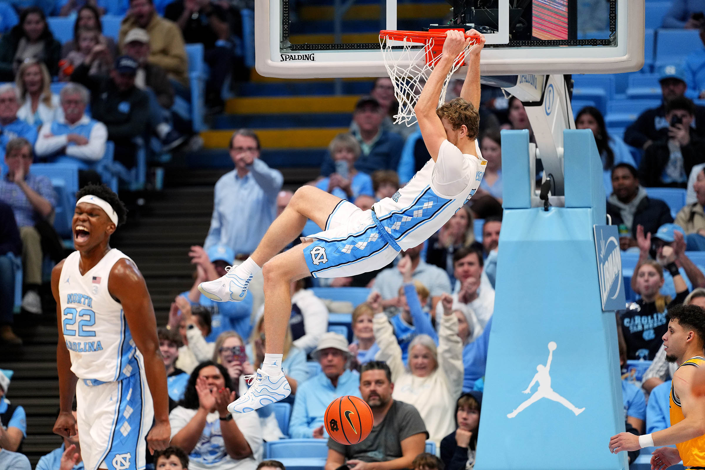 Cade Tyson scores 23 points and North Carolina routs La Salle 93-67